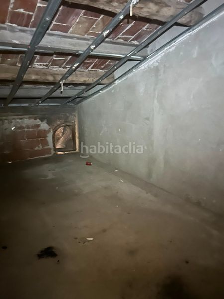 Foto 632623af-8474-46c8-9f63-5f26aa123814. Casa en carrer de sió 16 edificio con división horizontal y múltiples posibilidades en el centro en Agramunt
