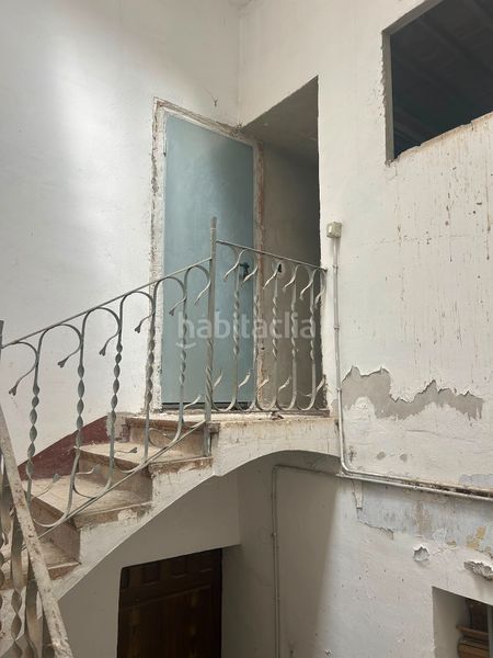 Foto be1db035-8181-4222-83c1-3ccf8359aebf. Casa en carrer de sió 16 edificio con división horizontal y múltiples posibilidades en el centro en Agramunt