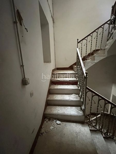 Foto d0cddc37-018a-4fde-a2c3-ffc99b057228. Casa en carrer de sió 16 edificio con división horizontal y múltiples posibilidades en el centro en Agramunt