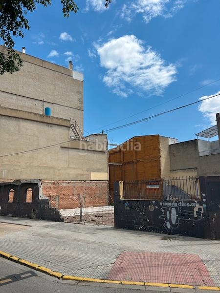 Foto a449cebe-a8dd-45d3-b2b3-31faf5cfcabe. Terreny residencial a avinguda del mestre serrano 64 a Sueca