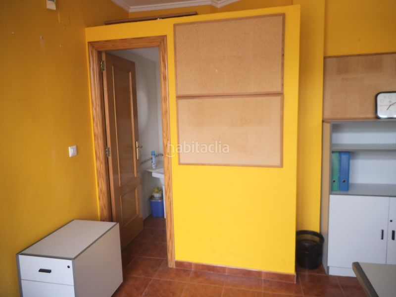 Foto c9e1e6e6-9916-4077-ab93-c246889ca238. Lloguer local comercial amb calefacció a Sueca Sueca