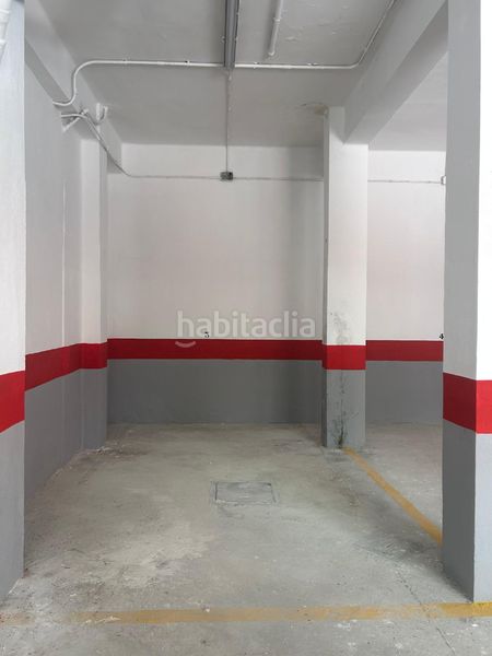 Foto 63aeb231-c368-4427-8a72-b9af6af6f622. Aparcament cotxe a Sueca Sueca