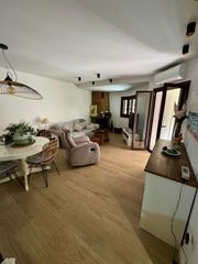 Rez-de-chaussée  Carrer del cap d'irta. Se vende planta baja reformada cerca de la playa