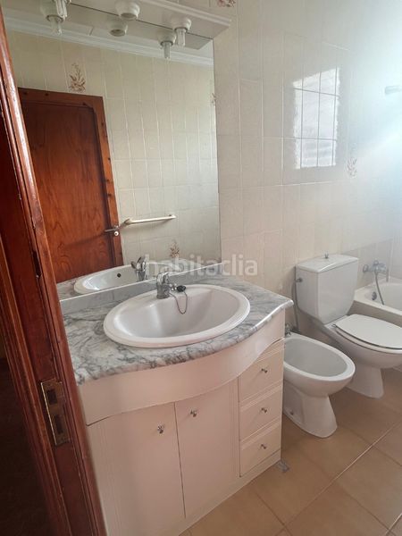 Foto c68096af-d368-4e6d-9f90-e848d7b5058d. Pis a Sueca Sueca