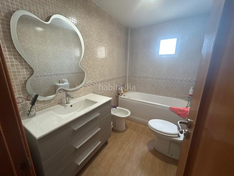 Foto 927a9816-4553-4952-aac9-9cb9ea9673af. Casa adossada a Sueca Sueca