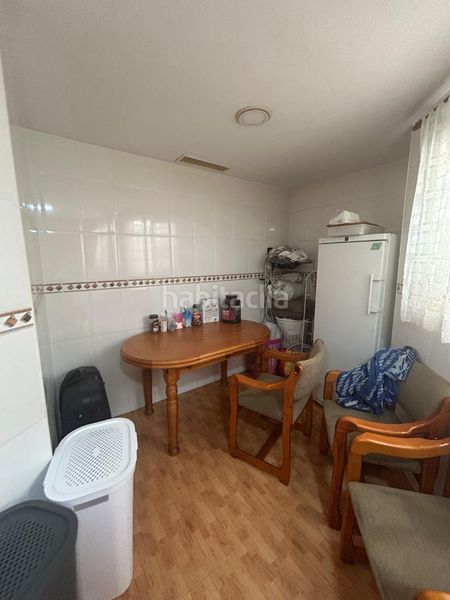 Foto 99edc9a0-fdd0-41a5-8375-84c8eb2bb3d2. Casa adossada a Sueca Sueca