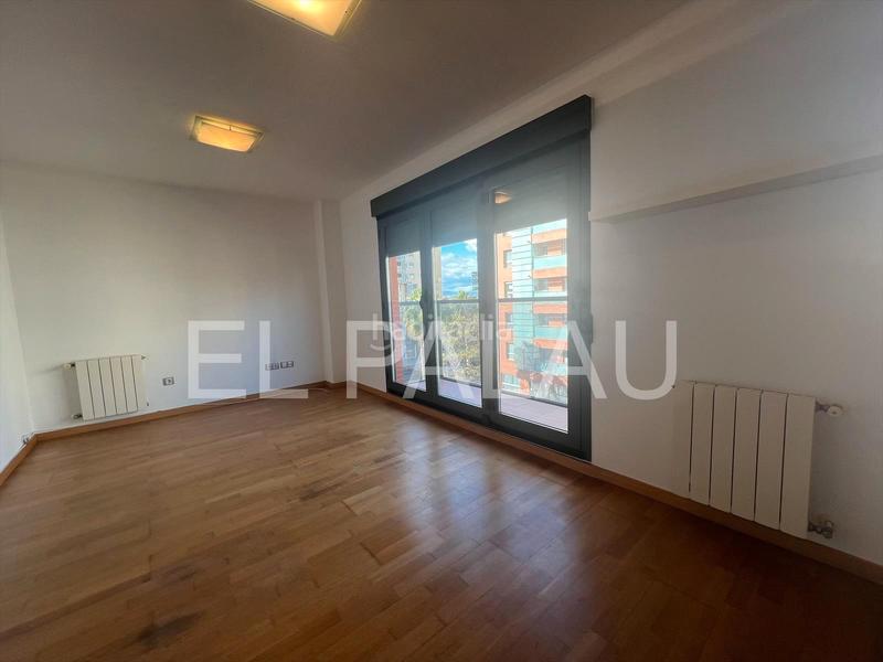 Foto 15882862-a5d8-4675-a300-677c6f6ad440. Rent flat with heating parking pool in Barrio de Campanar Valencia