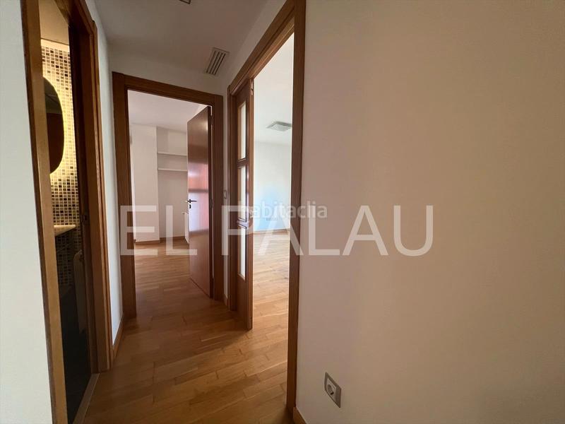 Foto 3f5e951e-95cc-4c10-82be-66dc6dd9d6c8. Rent flat with heating parking pool in Barrio de Campanar Valencia