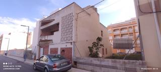 Maison à Carrer de garbí 42. 250.000€ peñiscola ( c/ garbi 42 / c/ llebeig 9),  parcela urban