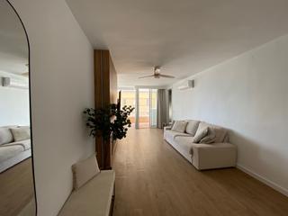 Location Appartement  Calle músico agustín bertomeu. Alquiler