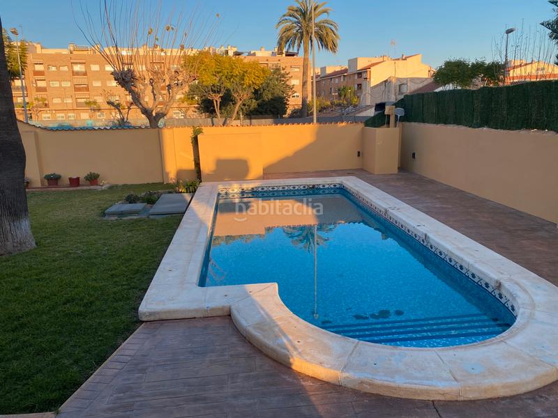 Foto 9853e368-da33-4333-a7f7-e095e2252f28. Chalet  en venta en Centro Mutxamel