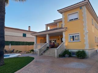 Xalet en Centro. Chalet en venta mutxamel