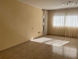 Appartement à Carrer d'isaac albéniz 90. Benicarlo, piso de 3 habitaciones , 2 baño  con trastero