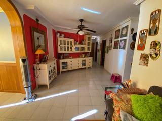 Miete Etagenwohnung in Agua Amarga - Urbanova. Se alquila piso en urbanova