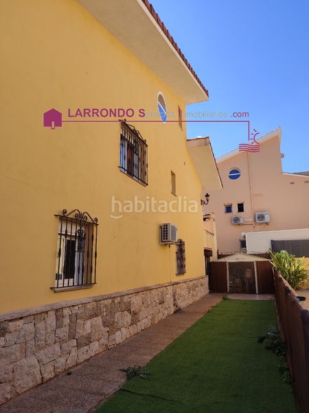 Foto ba01e801-3ffe-404a-bc62-347a7926344e. Xalet amb xemeneia calefacció aparcament a Las Atalayas-Urmi-Cerro Mar Peñíscola