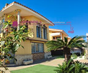 Chalet  Cam de cervera. Peiscola , renovado chalet independiente en urbanizacion. parce