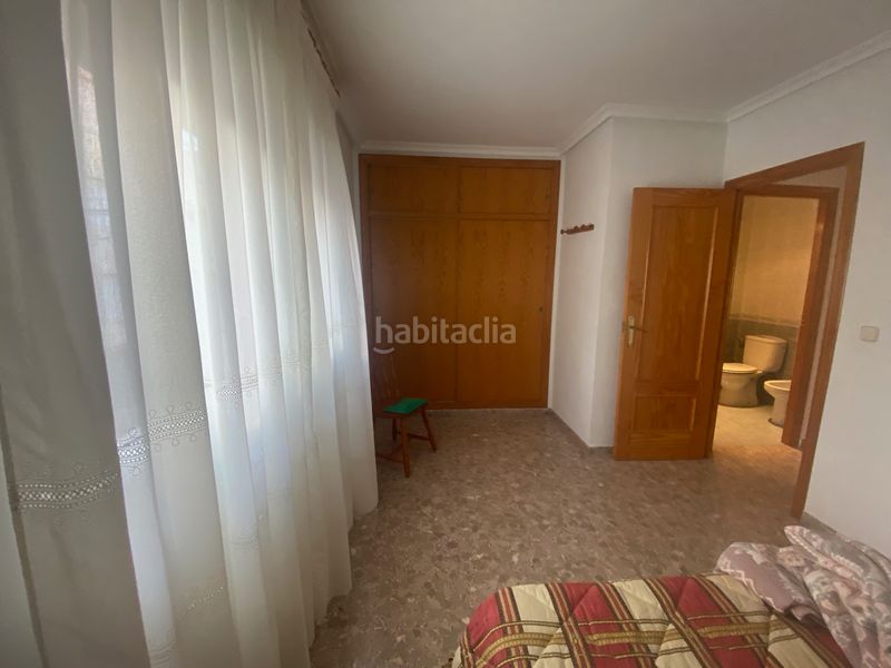 Foto dbf2127a-32fa-46e2-a738-128217d4cab6. Location maison jumelée avec cheminée parking dans Los Arenales del Sol Elche / Elx