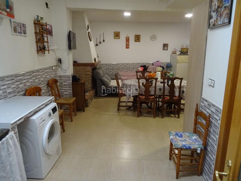 Foto b545ebaf-4ad0-48b2-94b6-ca16606cf5dc. Casa amb calefacció a Algemesí