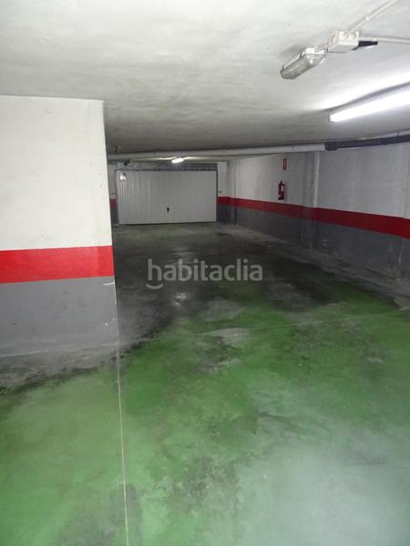 Foto b89b4cd1-a633-4723-b951-0ebd513879a5. Parking voiture dans Algemesí