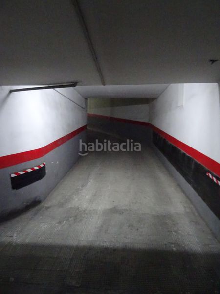 Foto 045d8b0f-041e-4967-9a95-94d2c5711c97. Parking coche en Algemesí