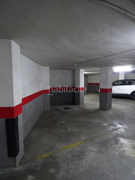 Foto 1cfb42e2-a640-4406-abee-802fdca56100. Parking coche en Algemesí