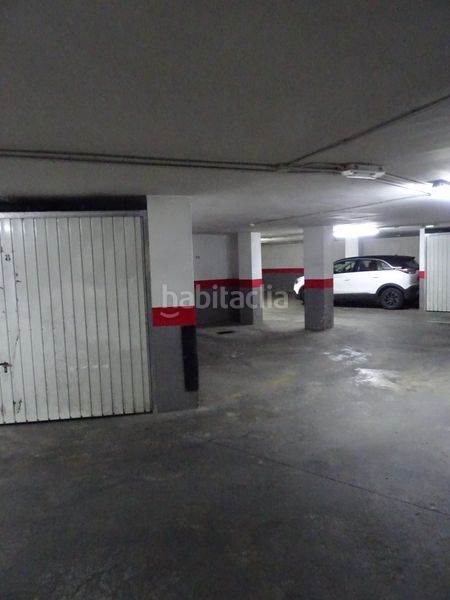 Foto d885a5f2-112a-46b3-af52-f84afdade904. Parking coche en Algemesí
