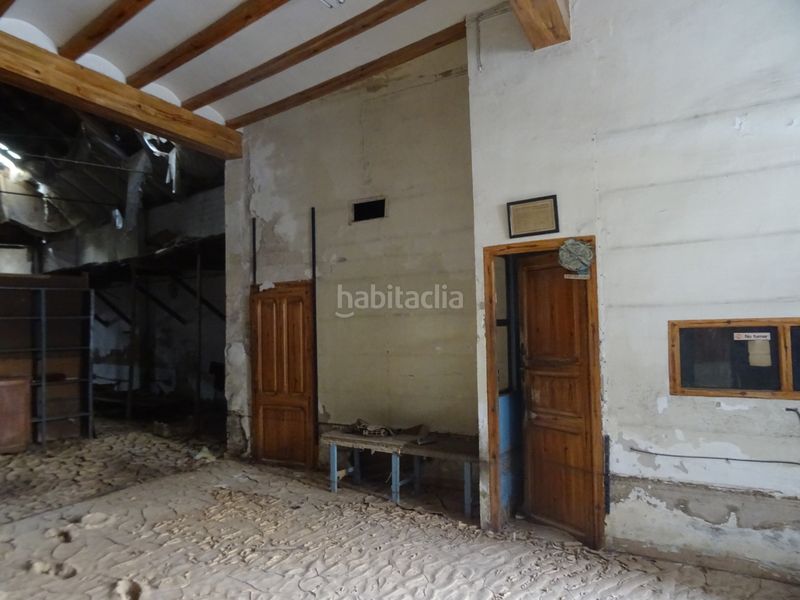 Foto c5f189ac-d6a2-4bd3-a863-301ded359b74. Capannone industriale in Algemesí