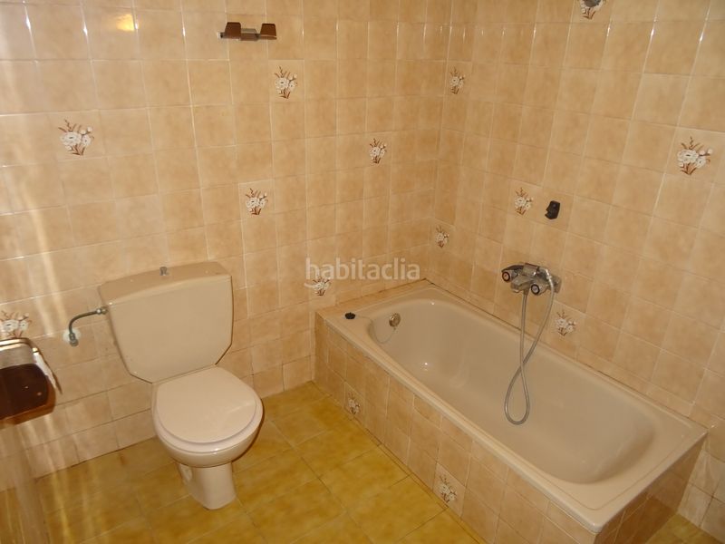 Foto 5d2f7fff-8287-4fa6-8c41-d928537f62cf. Haus mit kamin in Algemesí