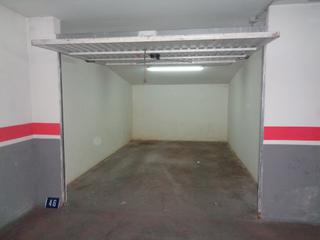 Parking voiture à Algemesí