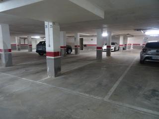 Aparcament cotxe a Algemesí