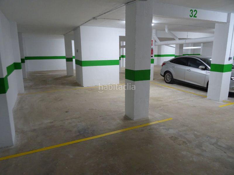 Foto 84eccf1e-e21b-40f1-a4e0-b0109d6690f2. Aparcament cotxe a Algemesí