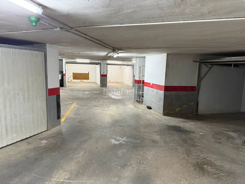 Foto 8ba8dafb-e0fe-436e-b8e8-08b70cfc425e. Aparcament cotxe a Algemesí