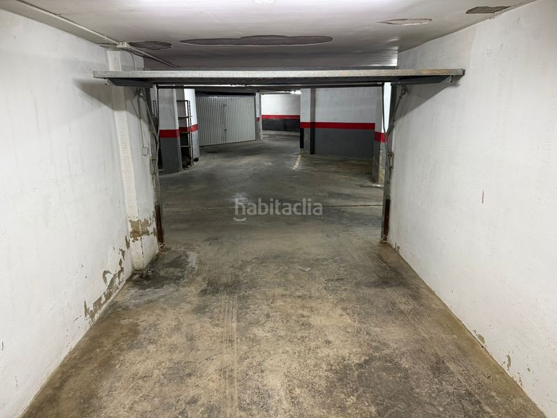 Foto 3a0fb5eb-4609-48e3-ac51-a71f6cdc66fe. Parking coche en Algemesí