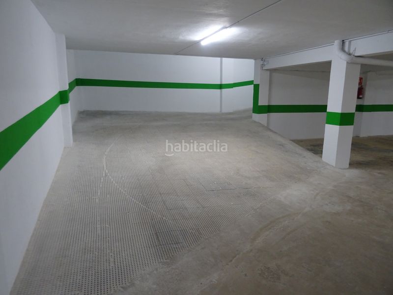 Foto 84fa2598-54a8-4782-8114-d038b4226863. Parking coche en Algemesí