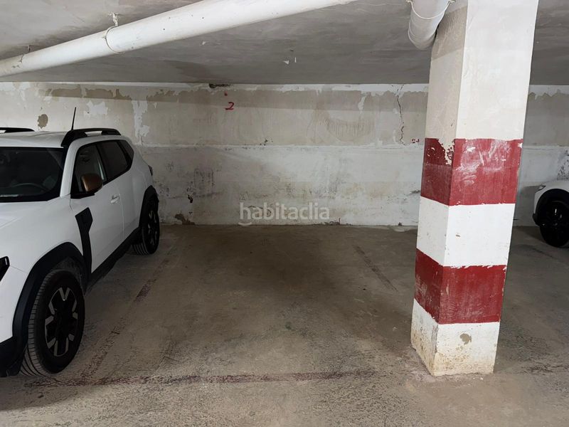 Foto f487a4e4-139a-4e00-8ace-c13fda2fa76a. Parking coche en Algemesí