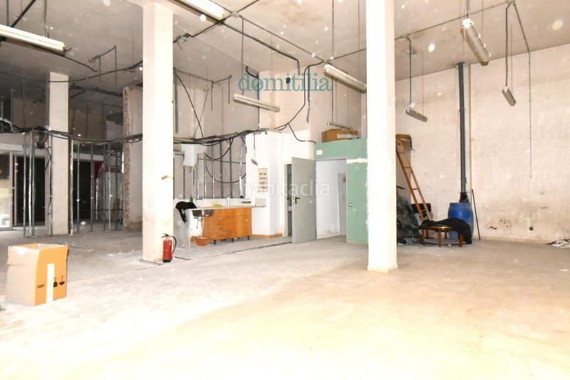 Foto 534f9619-43a0-4be9-8dbc-2bceb9e7e2f0. Location local commercial dans Eixample Sabadell