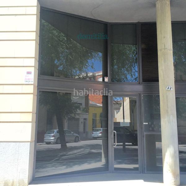 Foto da9d5e62-fd08-4bfd-ab3b-3ea4309e4360. Alquiler local comercial  en c. josep renom plaça granados en Sabadell