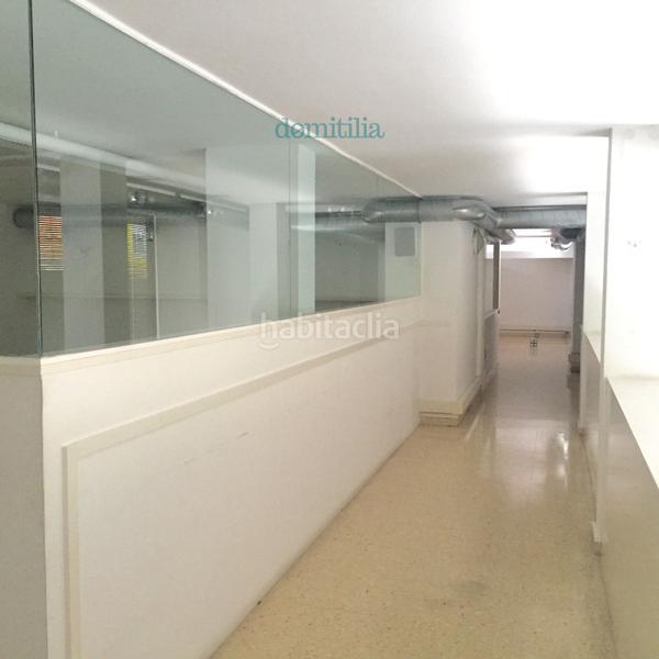 Foto 51724052-efa3-4090-8b3e-225984fe1093. Location local commercial dans Centre Sabadell