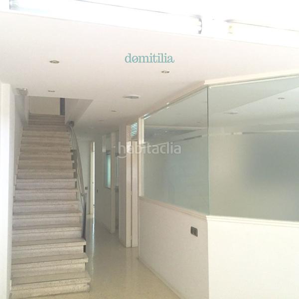 Foto 53293058-5be7-47af-a1c1-9e91857fefd1. Rent business premise in Centre Sabadell