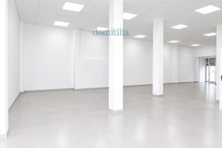 Local Comercial  De barcelona. Local en ctra. de barcelona