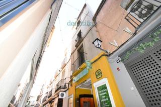 Edifici  De la rosa. Edificio en venta en c. de la rosa de sabadell
