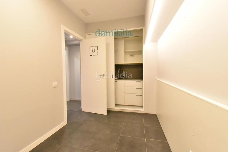 Foto 4de6c878-ccbe-450d-ac0a-ffabc847f028. Rent office space with heating in Centre Sabadell