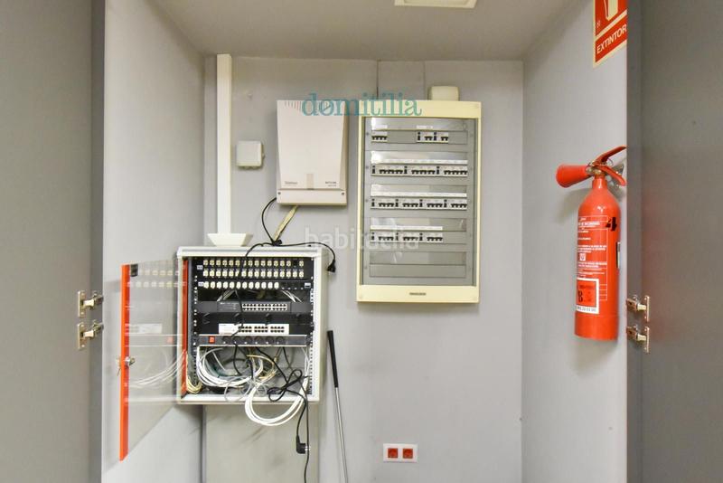 Foto d6a38a94-d008-455c-b2fc-90d09672f11d. Rent office space with heating in Centre Sabadell