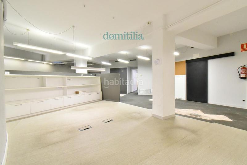 Foto fab67bf2-7a9f-4ef8-9c8d-81981299f2ca. Rent office space with heating in Centre Sabadell