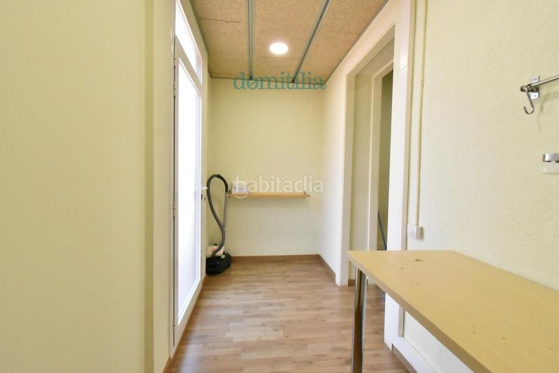 Foto cf46c09c-b3a8-4807-b70f-172292045c12. Alquiler oficina en del gas 4 oficina en alquiler en la plaza del gas en Sabadell