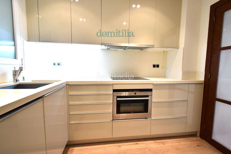 Foto 4b485844-dafc-4345-bf86-08a5c4282c11. Lloguer pis amb calefacció a Centre Sabadell