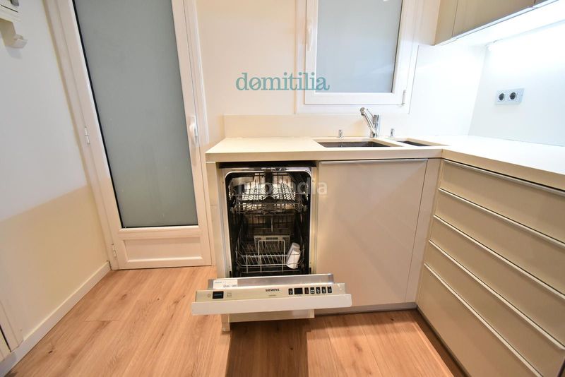 Foto 686c5234-b1d6-4b9e-a898-7241589637af. Lloguer pis amb calefacció a Centre Sabadell