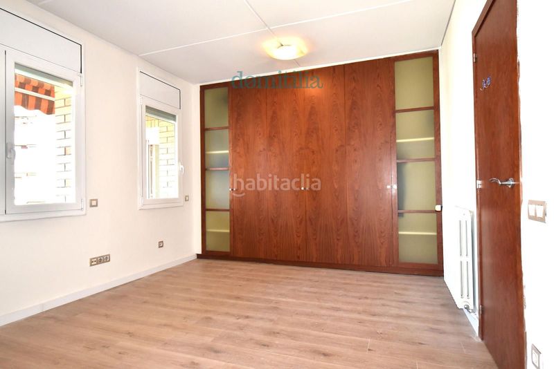 Foto dfba038a-81ab-4786-891c-f9c672960cf8. Lloguer pis amb calefacció a Centre Sabadell