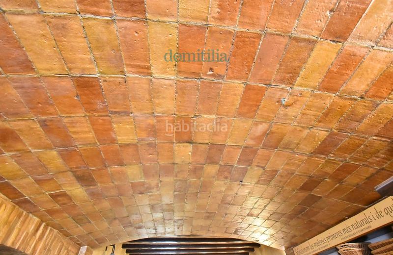 Foto f8d8456a-284b-4a47-b3f0-e0b37ec43d8d. Casa adossada a Centre Sabadell