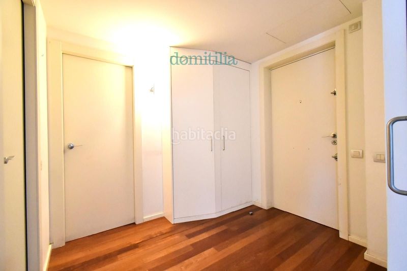 Foto 538cae69-f2cc-415c-9a19-d50dc070fb60. Rent duplex with heating parking in Centre Sabadell